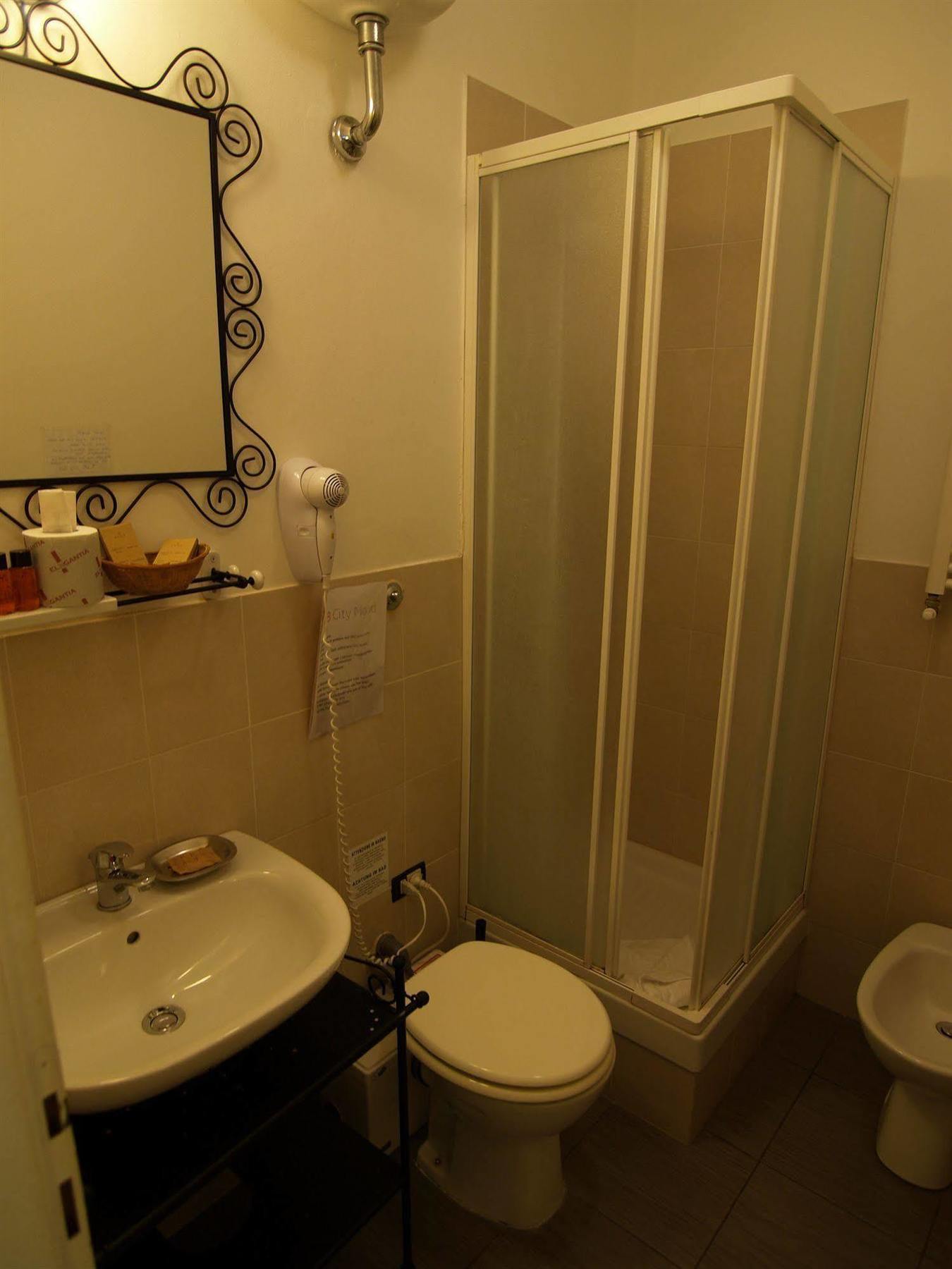 Happy Stay Guesthouse روما المظهر الخارجي الصورة